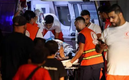 مئات القتلى والجرحى جراء القصف الإسرائيلي العنيف على لبنان