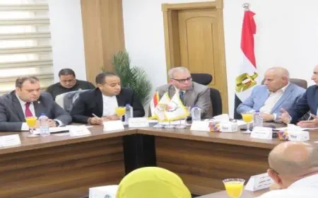 وزير الإسكان يتابع موقف توفيق الأوضاع بالأراضي المنضمة لأحوزة عددٍ من المدن الجديدة