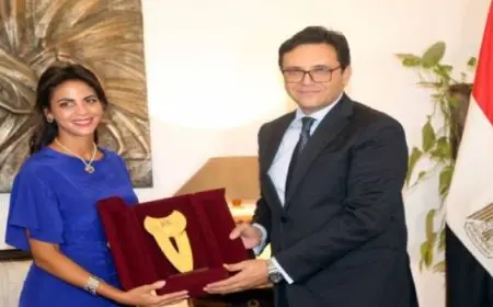 وزير الثقافة يُكرم السوبرانو”فاطمة سعيد” ويحتفي بفوزها بـ”جائزة الثقافة الأوروبية لعام 2024″