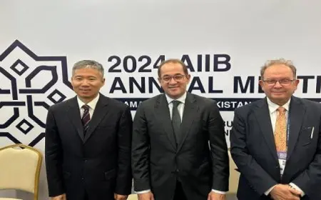 وزير المالية يلتقي الرئيس التنفيذي لمركز التعاون متعدد الأطراف لتمويل التنمية بالصين على هامش اجتماعات البنك الآسيوي بأوزبكستان