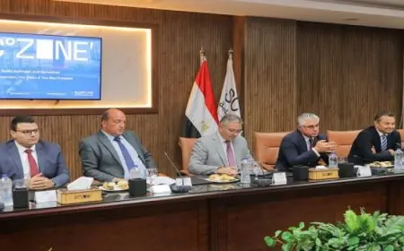 رئيس اقتصادية قناة السويس: حريصون على التعاون مع كافة شركاء التنمية لتسريع وتيرة إنتاج الوقود الأخضر