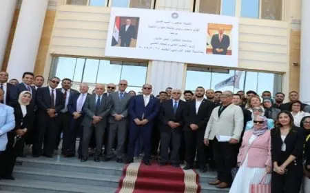 وزير التعليم العالي يتفقد جامعة حلوان الأهلية ويطمئن على انتظام الدراسة بها