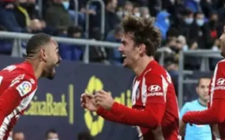 أتلتيكو مدريد يخطف تعادلا مثيرا أمام الريال في الديربي بالدوري الإسباني