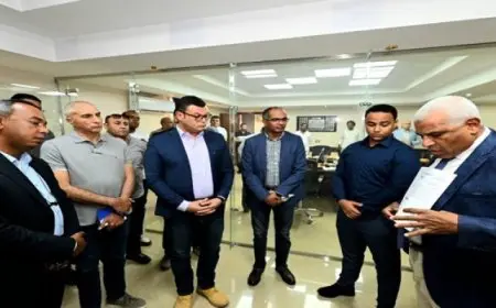 وزير الإسكان يتابع إجراءات تطبيق خطة التحول الرقمى بمدينة أسوان الجديدة