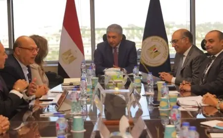 وزير السياحة يلتقي الرئيس التنفيذي لغرفة التجارة الأمريكية لبحث سبل التعاون المستقبلية