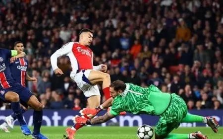أرسنال يفوز على باريس سان جيرمان 2 / 0 في دوري أبطال أوروبا