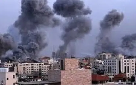 مقتل 30 فلسطينيا بضربة إسرائيلية لمدرسة في غزة