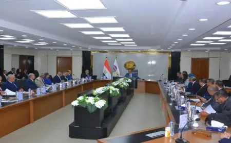 وزير قطاع الأعمال العام يترأس الجمعية العامة للشركة القابضة للصناعات المعدنية