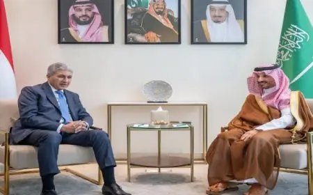 وزير السياحة يلتقى نظيره السعودي لبحث سبل التعاون المشترك