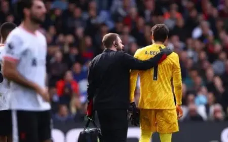 مدرب ليفربول: إصابة أليسون تبدو سيئة.. وحزين لغيابه عن المباريات الكبرى المقبلة