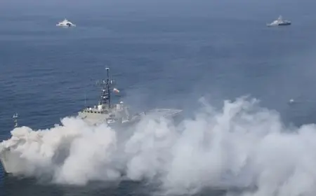 غرق سفينة تابعة للبحرية النيوزيلندية قبالة سواحل جزيرة ساموا وإنقاذ 75 راكبا