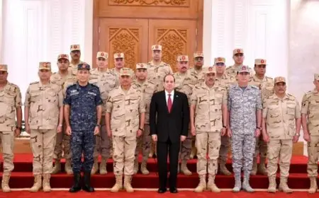 الرئيس السيسي يرأس اجتماع المجلس الأعلى للقوات المسلحة بالقيادة الاستراتيجية