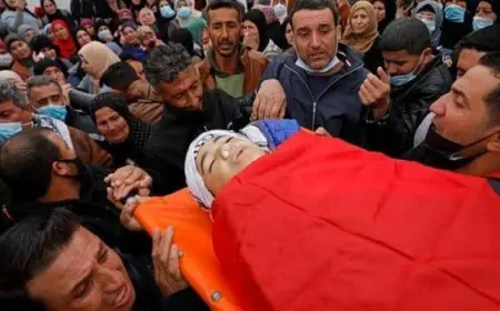 استشهاد طفل فلسطيني وإصابة 8 آخرين برصاص الاحتلال في مخيم قلنديا بالقدس المحتلة