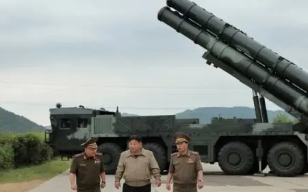 زعيم كوريا الشمالية يتعهد بتسريع الخطى لتصبح بيونج يانج قوة عظمى لديها أسلحة نووية