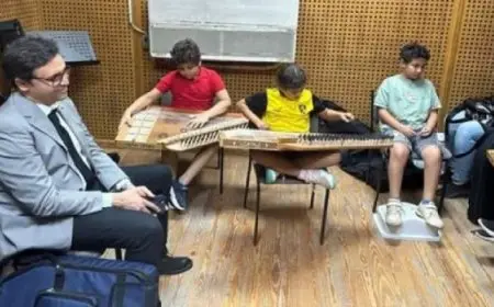 وزير الثقافة يتفقد مركز تنمية المواهب بدار الأوبرا ويشيد بأداء فصل التدريب على آلة القانون