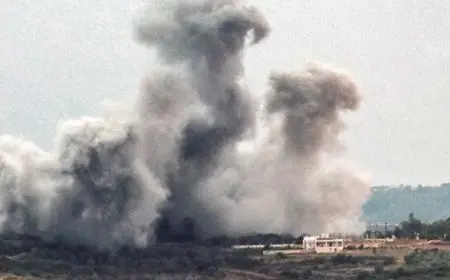 لبنان: مقتل وإصابة مسعفين في قصف إسرائيلي.. وغارات على “الجنوب” و”البنطية”