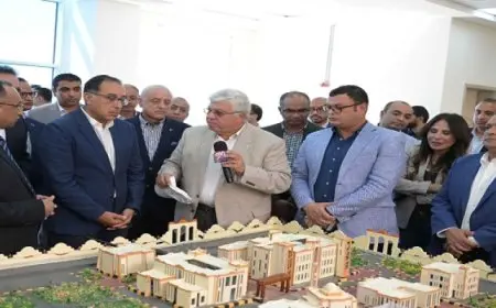 رئيس الوزراء يتفقد جامعة طيبة التكنولوجية في مستهل زيارته إلى محافظة الأقصر