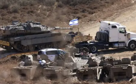 إسرائيل تعترض 5 صواريخ وتدمر مسجدا بجنوب لبنان