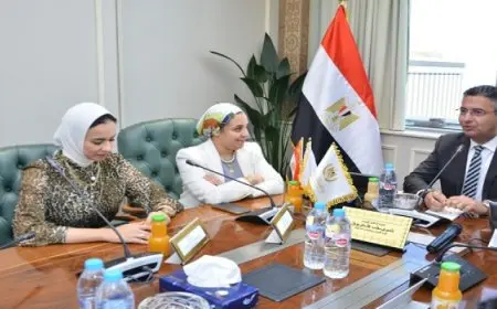 بال .. توقيع بروتوكول تعاون بين “التموين” و”حياة كريمة” لتوفير المواد الغذائية للمواطنين