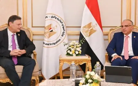 وزير الري يلتقي وزير البيئة والطاقة اليوناني