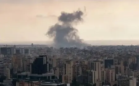 22 قتيلاً في غارة على شمال لبنان.. صواريخ حزب الله تدفع ملايين الإسرائيليين للملاجئ