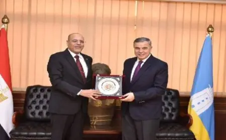 وزير العمل يلتقى محافظ الإسكندرية لبحث تكثيف التعاون فى تنفيذ أهداف “بداية جديدة لبناء الإنسان”