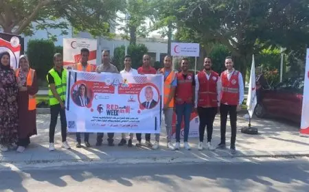 وزيرة التضامن تتلقى تقريرا عن حملة الهلال الأحمر المصري ووحدات الوزارة بالجامعات