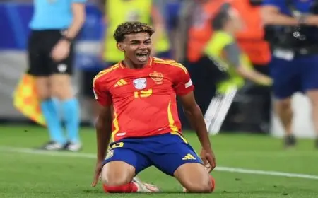 مدرب برشلونة يعلن تعافي لاعب جناح الفريق الأيمن لامين يامال