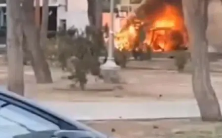 انفجار سيارة في حي المزة بدمشق إثر استهدافها بصاروخ