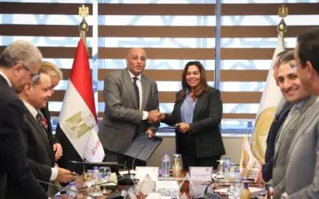 التنمية المحلية وجهاز تنمية المشروعات الصغيرة يوقعان بروتوكول تعاون للتنسيق والتوسع في توجيه أوجه الدعم