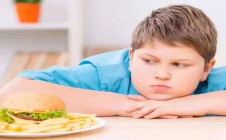 السمنة عند الأطفال تضر عظامهم