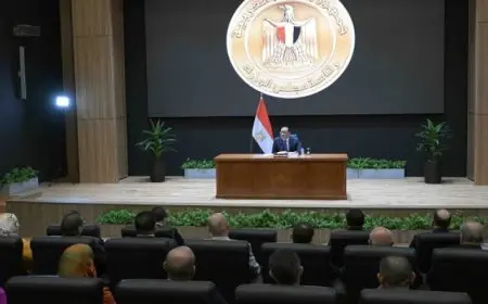 رئيس الوزراء يلتقي أعضاء منظومة الشكاوى الحكومية الموحدة بمجلس الوزراء