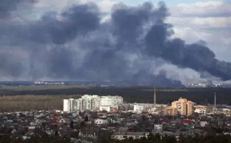 أوكرانيا: مقتل وإصابة 22 شخصا جراء هجوم صاروخي على دنيبرو