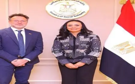 وزيرة التضامن تلتقي سفير كندا بالقاهرة وتستعرض الجهود المصرية للدعم الإنساني لغزة