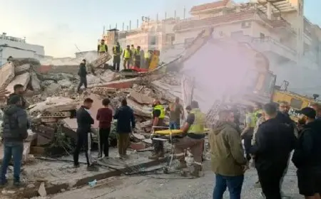 سفينة تجارية تبلغ عن وقوع انفجارين قبالة اليمن