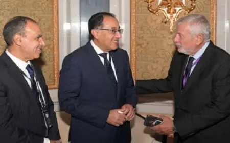 رئيس الوزراء يلتقي الرئيس التنفيذي لمؤسسة مبادرة مستقبل الاستثمار