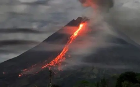 مصرع 9 أشخاص جراء ثوران بركان جبل “لووتوبي لاكي” في إندونيسيا