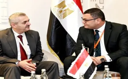 وزير الإسكان يبحث مع نظيره السوري التعاون المشترك ويعرض عليه التجربة العمرانية المصرية