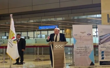 وزير الطيران: تطوير مطار برج العرب الدولى يستهدف تحسين مستوى الخدمة للركاب