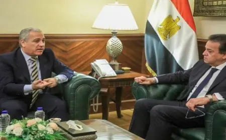 وزير الصحة يبحث مع رئيس الهيئة الوطنية للصحافة البرامج الصحية للعاملين بالمؤسسات الصحفية القومية