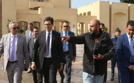 وزير الثقافة يتابع التجهيزات الجارية لافتتاح مهرجان القاهرة السينمائي ومتحف الفن الحديث