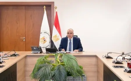 وزير الرى يستعرض مع قيادات الوزارة انجازات وأعمال الوزارة خلال الفترة الماضية