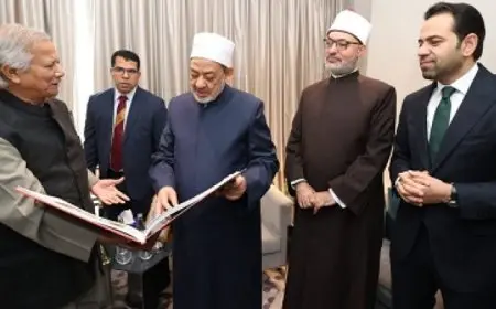 شيخ الأزهر يستقبل رئيس الحكومة الانتقالية في بنجلاديش ويناقشان سُبُل تعزيز التعاون الدعوي والعلمي