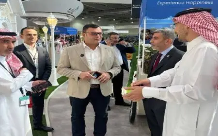 وزير الإسكان يشرح التجربة العمرانية المصرية ويعرض الفرص الاستثمارية المتاحة