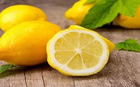 فوائد إضافة الليمون إلى مشروباتك وطعامك في الشتاء