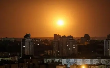 انفجارات تهز مدنا أوكرانية إثر هجوم صاروخي روسي كبير