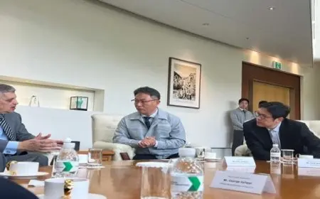 رئيس هيئة قناة السويس يبحث أوجه التعاون مع ترسانة IHC الهولندية