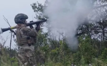 مقتل وإصابة 10 أشخاص في هجمات روسية على دونيتسك