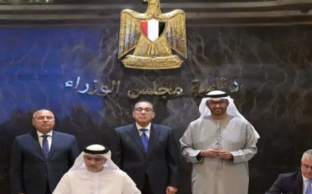 رئيس الوزراء يشهد توقيع مذكرة تفاهم بين المنطقة الاقتصادية لقناة السويس وموانئ أبو ظبي