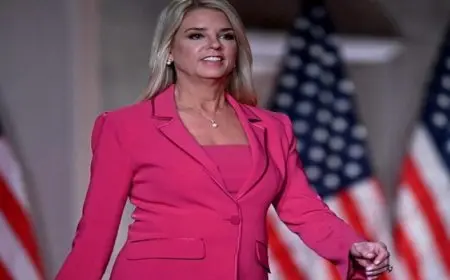 ترامب يختار المدعية العامة السابقة لولاية فلوريدا “بام بوندي” لتولي منصب وزيرة العدل